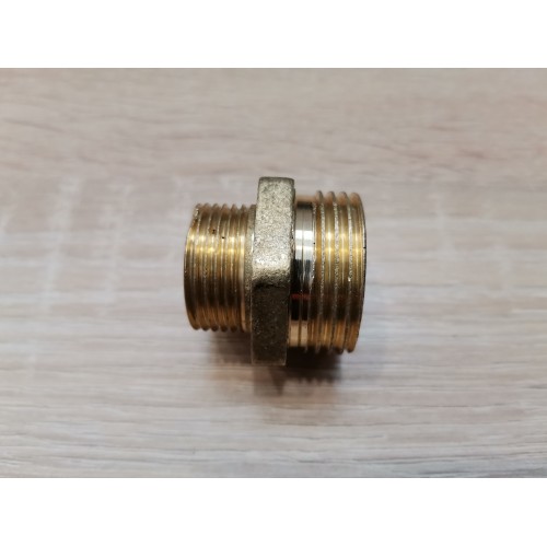 Ніпель редукційний з 1/2" на 3/4"